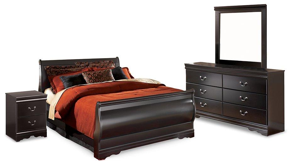 Huey Vineyard Bedroom Set