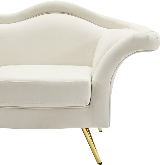 Lips Cream Velvet Chair